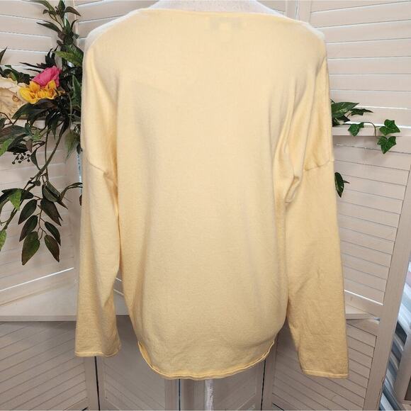 557 SHE & SKY BANANA CINCHED SPRING SWEATER - Picture 7 of 7